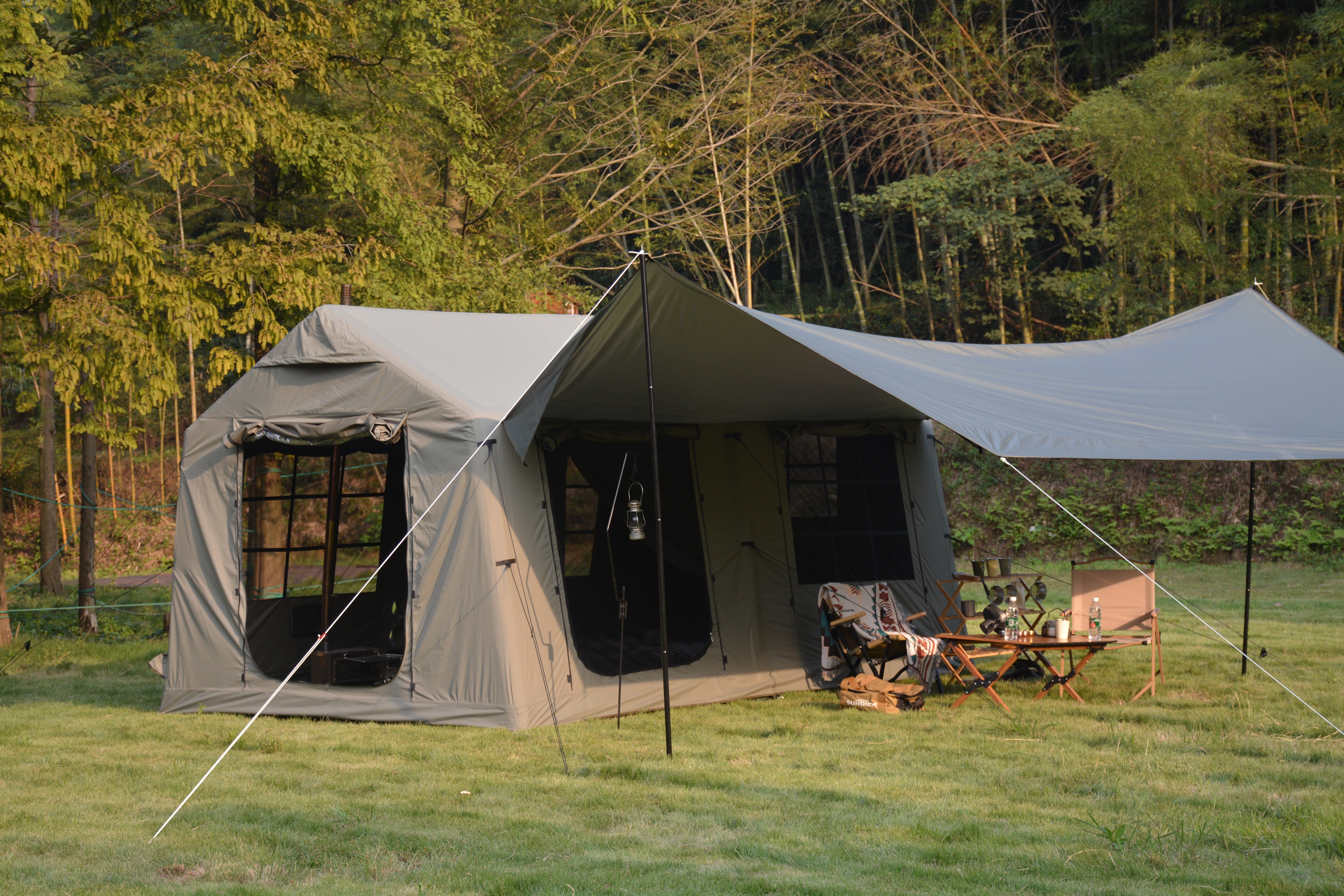 Inflatable Camping Tents with Hand Pump